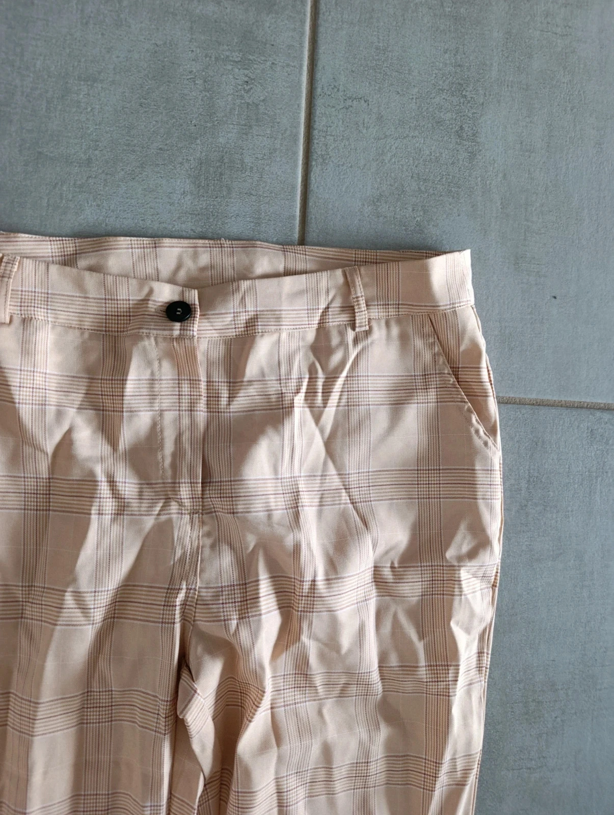 Pantalon femme beige à carreaux – Taille 40 – Coupe droite – photo 4